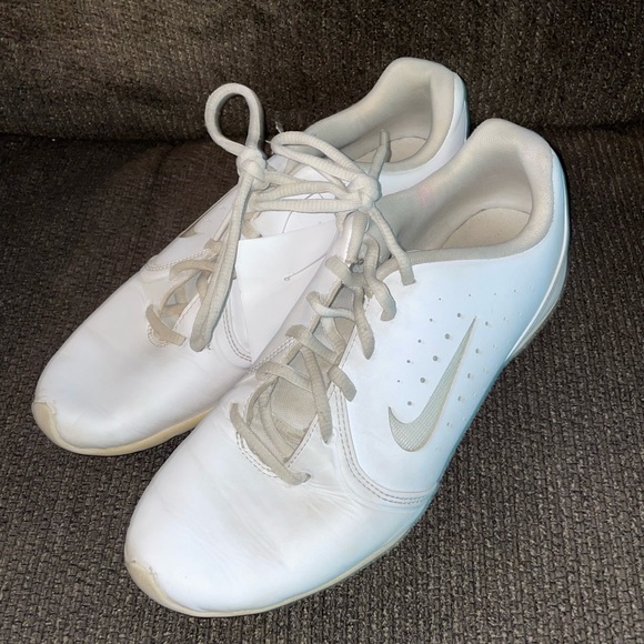 Nike Women's Sideline 3 Insert Cheerleading Shoes Size 9.5 - Picture 1 of 6